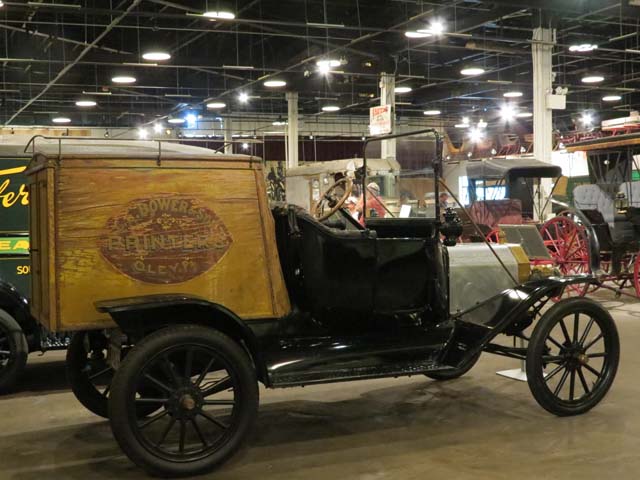 Esta camioneta Ford T demuestra como a principios del siglo XX se fue imponiendo el motor de gasolina en el transporte.
